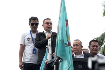 DPR RI minta manajemen stop sementara proses PHK buruh pabrik Michelin
