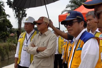 Menteri PU tinjau pembangunan floodway atasi banjir di Medan