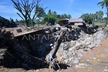 Pascabanjir bandang di Padang