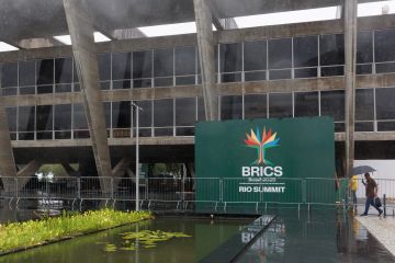 KTT Rakyat BRICS pertama dibuka di Brasil perkuat kerja sama Global South