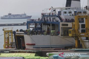 Diskon tarif layanan penyeberangan selama libur Natal dan Tahun