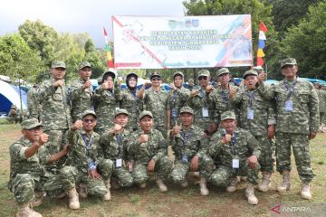 Kepala desa di Purwakarta ikuti retret