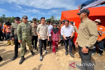 Ke Tapanuli Selatan, Gibran minta pemulihan jalan untuk distribusi BBM