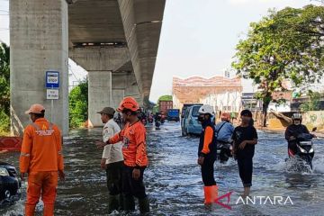 BPBD DKI catat 16 RT di Jakut dan Kepulauan Seribu terdampak rob