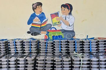 Program makanan bergizi