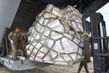 Distribusi bantuan presiden untuk bencana Sumatera Barat