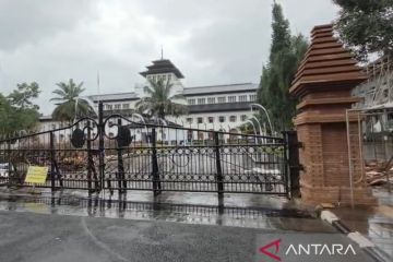 Pemprov Jabar ungkap 263 dari 361 paket konstruksi 2025 telah masuk tahap kontrak