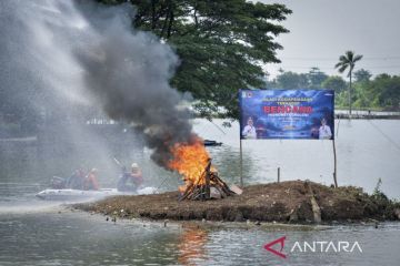 Simulasi penanggulangan bencana hidrometeorologi di Tangerang