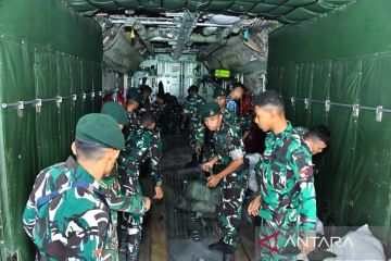 Pesawat AU antar personel AD ke Sumut untuk bertugas di lokasi bencana