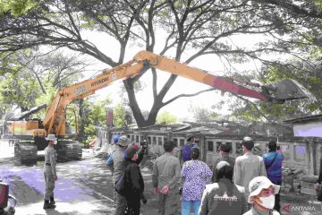 Sarang prostitusi puluhan tahun di Kalimalang Bekasi dibongkar