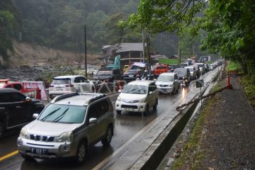 Uji coba jalan nasional Lembah Anai