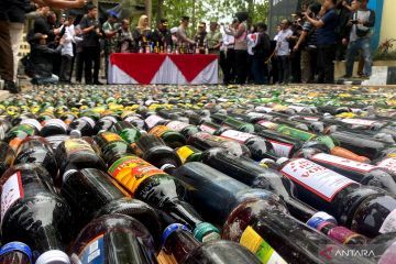Polres Garut gencarkan operasi minuman keras jelang libur akhir tahun