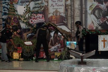Sterilisasi gereja jelang Natal di Tulungagung