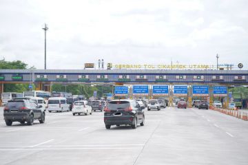 Tol Jakarta-Cikampek berlakukan contraflow pada Kamis pagi