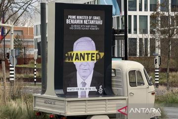 Aktivis London sebarkan poster PM Netanyahu dengan tulisan 'Dicari'