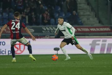 Jay Idzes tampil solid saat Bologna diimbangi Sassuolo