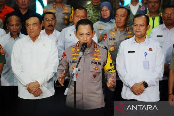 Kapolri monitor malam tahun baru, pastikan pengamanan optimal
