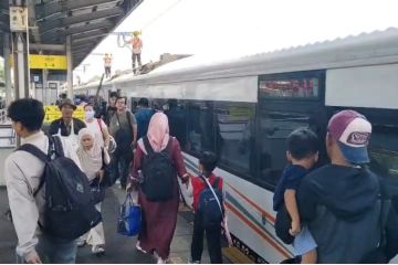 KAI Cirebon catat 9.312 penumpang Pada puncak arus balik libur Nataru