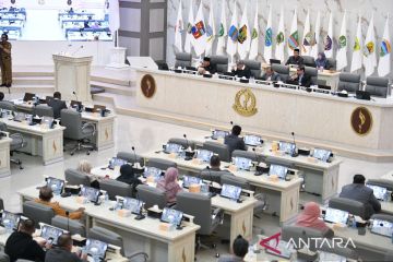 Penutupan Paripurna perdana DPRD Jabar 2026 diwarnai interupsi