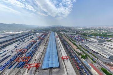 Koridor perdagangan China catat lonjakan volume kargo pada 2025
