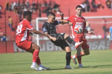 Semen Padang FC dikalahkan Persis Solo