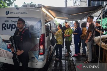 Nilai tukar Rupiah melemah seiring Trump tak berencana pecat Powell