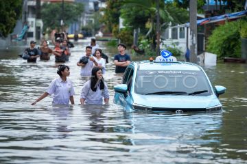 Foto: Banjir rendam permukiman di Kabupaten Tangerang