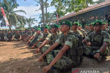 Tinjau Yonif TP 827/MCY, Menhan pesan prajurit kuasai bahasa asing