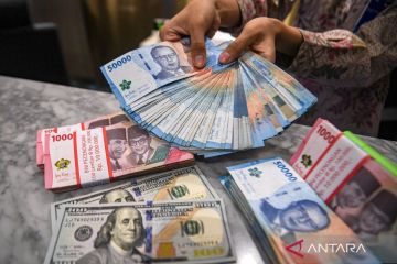 Nilai tukar Rupiah hari Senin pagi melemah jadi Rp16.904 per dolar AS