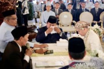 Prabowo seka air mata terharu saat saksikan ijab kabul sesprinya
