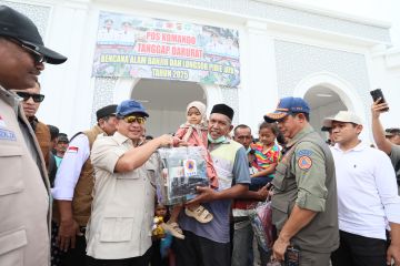 Mendagri serahkan langsung bantuan untuk warga Pidie Jaya