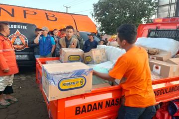 BPBD Kota Bandung kirimkan logistik dan personel ke longsor Cisarua