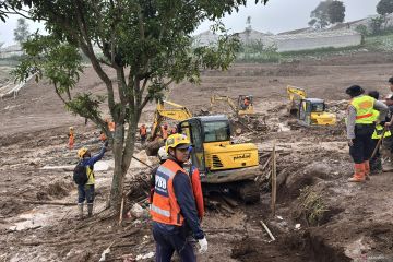 Menteri LH memprioritaskan pemulihan lingkungan pascalongsor Cisarua