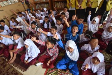 Trauma healing penyintas bencana di Palembayan