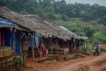 Penyintas bencana Lebak masih tinggal di huntara