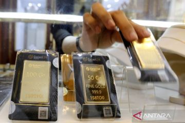 Harga emas UBS-Galeri24 stabil, Antam turun di Pegadaian Kamis ini