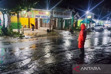 Banjir & longsor, Jalur Bandung--Prigi Trenggalek tertutup total