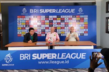 Pelatih Persebaya menyebut laga lawan Dewa United jadi ujian berat