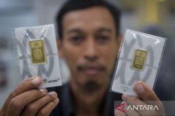 Harga emas Antam naik