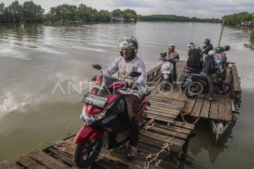 Foto: Jasa penyeberangan perahu tradisional Pulau Lakkang