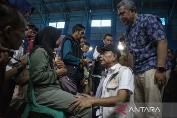 Wamensos salurkan bantuan untuk korban longsor Cisarua