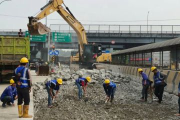 Gerbang Tol Kalihurip Utama 6 ditutup karena pekerjaan rekonstruksi