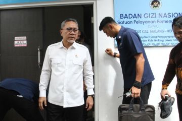 Menko Bidang Pangan tinjau SPPG di Malang