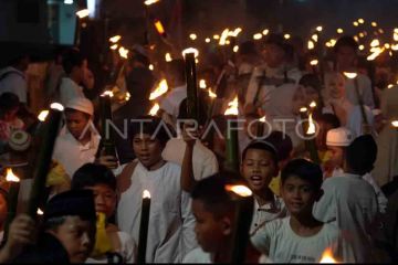 FOTO - Pawai 1.000 obor sambut Ramadhan di Makassar