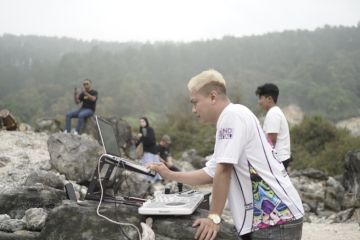 Wana Wangsa dan DJ Adipati Ubah Karaha Bodas Jadi Panggung ASMR Alam