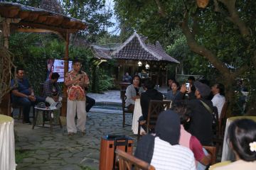 Samuel Wattimena ajak seniman hadirkan karya bermakna