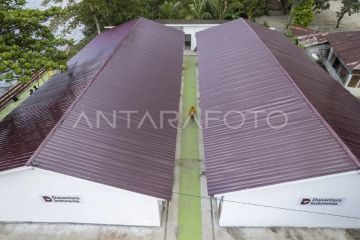 Huntara di tepi Danau Singkarak sudah ditempati