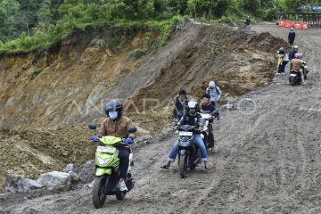 Pembatasan akses jalan Malalak di Agam