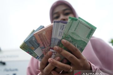 Penukaran uang baru di Lampung