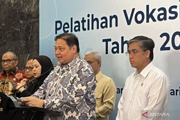 Airlangga: PKWT dan outsourcing diatur di UU Ketenagakerjaan baru